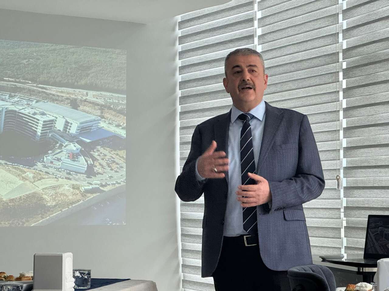 Muğla Eğitim Hastanesi’nde Yoğunluk Rekoru: Yılda 1 Milyon 700 Bin Başvuru 6